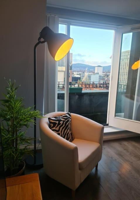 City Centre Top Floor Apartment In Belfast City Centre Exterior foto